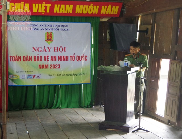 Phòng An ninh đối ngoại phối hợp tổ chức Ngày hội toàn dân bảo vệ ANTQ năm 2023 tại thôn O3, xã Vĩnh Kim, huyện Vĩnh Thạnh.